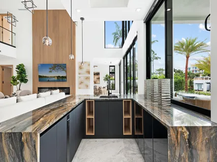 $10,200,000 | 111 Fiesta Way, Fort Lauderdale, FL 33301