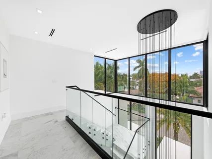 $10,200,000 | 111 Fiesta Way, Fort Lauderdale, FL 33301