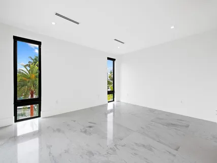 $10,200,000 | 111 Fiesta Way, Fort Lauderdale, FL 33301