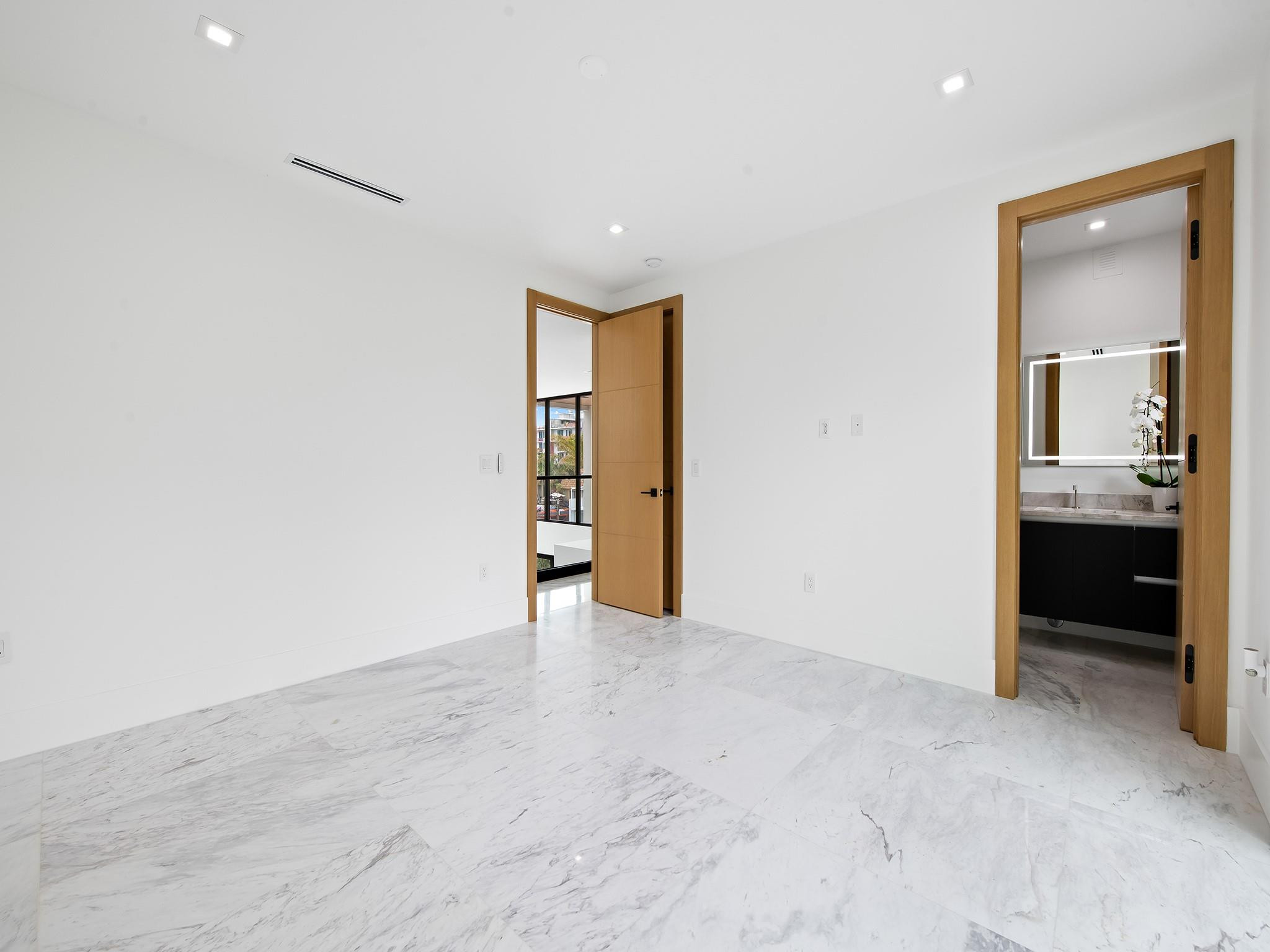 111 Fiesta Way Fort Lauderdale, FL 33301 - Photo 51 of 86 Photo 51