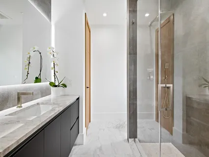 $10,200,000 | 111 Fiesta Way, Fort Lauderdale, FL 33301