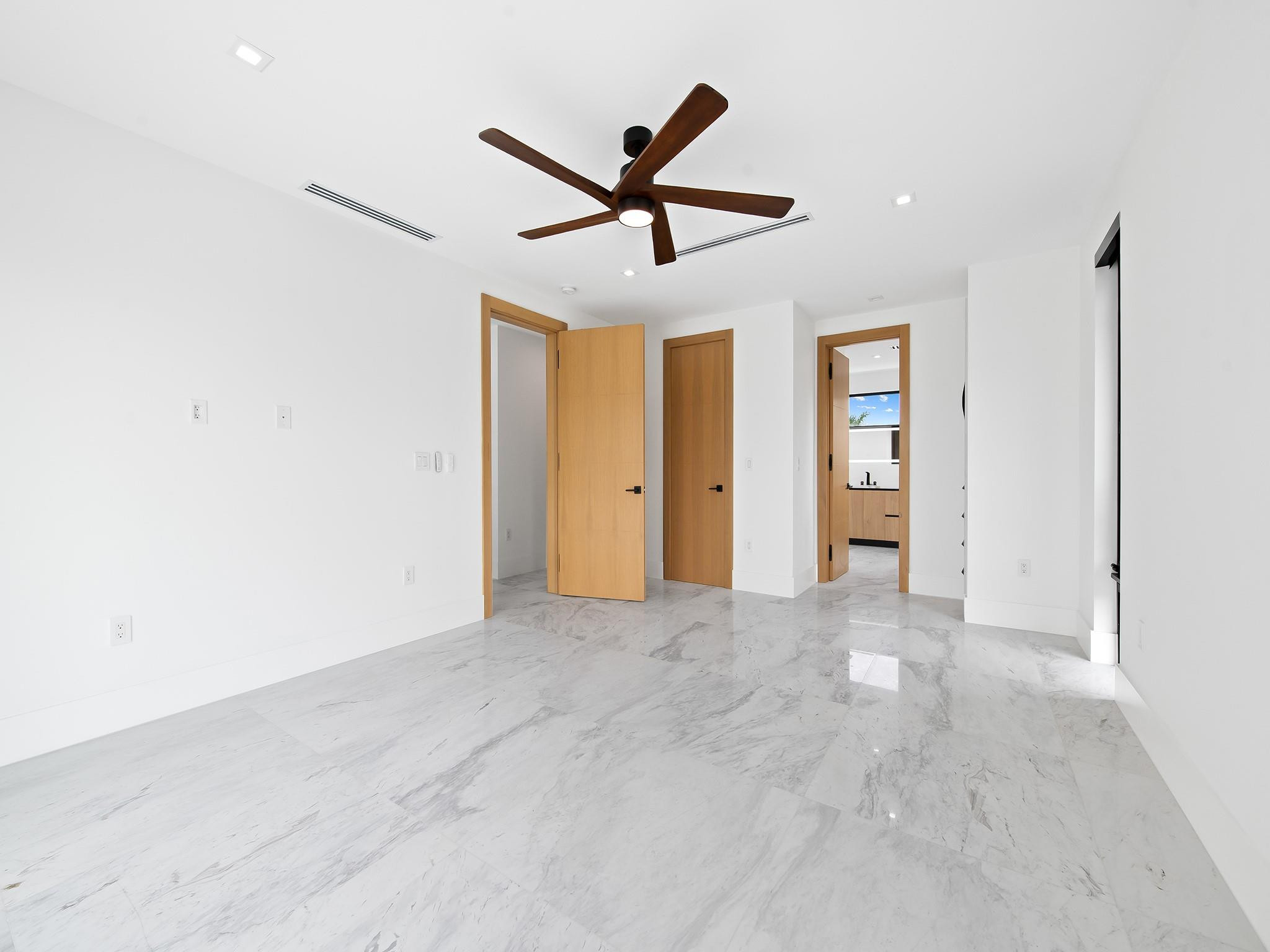 111 Fiesta Way Fort Lauderdale, FL 33301 - Photo 58 of 86 Photo 58