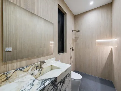 $10,200,000 | 111 Fiesta Way, Fort Lauderdale, FL 33301