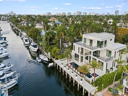$10,200,000 | 111 Fiesta Way, Fort Lauderdale, FL 33301
