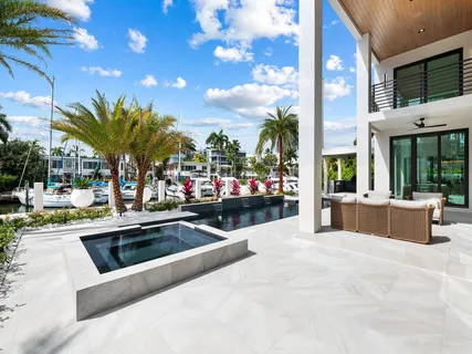 $10,200,000 | 111 Fiesta Way, Fort Lauderdale, FL 33301