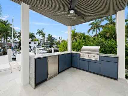 $10,200,000 | 111 Fiesta Way, Fort Lauderdale, FL 33301