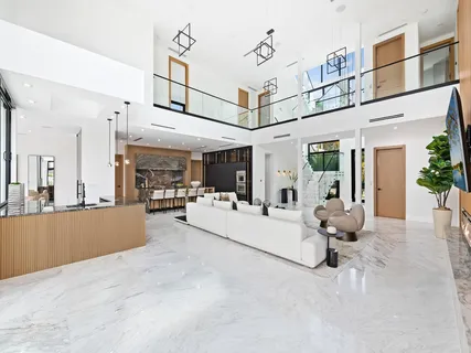 $10,200,000 | 111 Fiesta Way, Fort Lauderdale, FL 33301