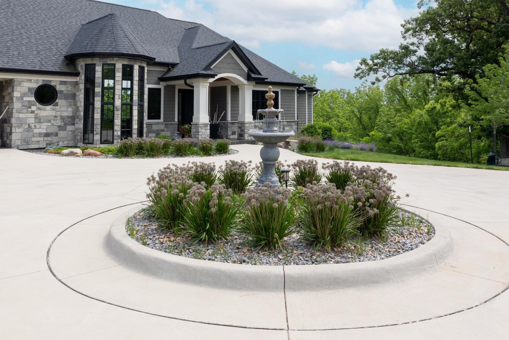 1500 Weatherhill Ridge Court Rochester, MN 55902 - Photo 4 of 110