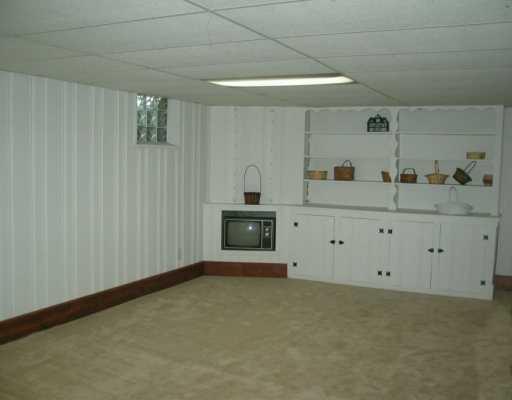 2218 Rochester Road Franklin Park, PA 15237 - Photo 8 of 8 Gallery Image 8