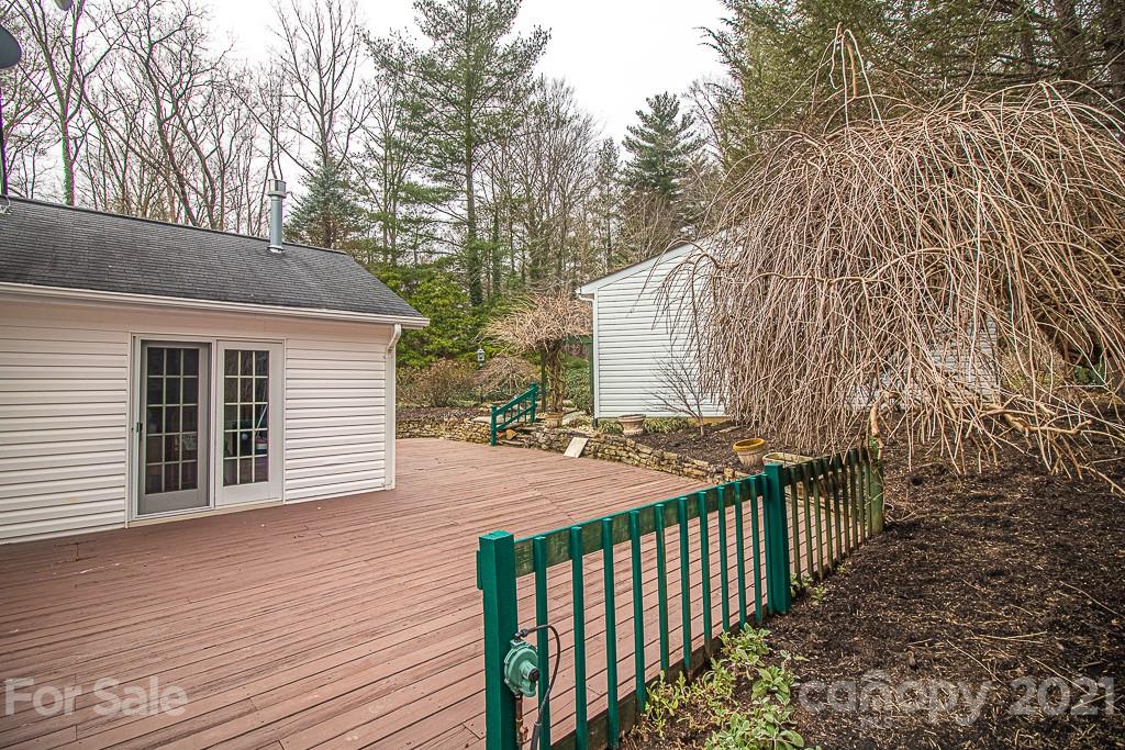 16 Old Bee Tree Road Swannanoa, NC 28778 - Photo 7 of 34 Gallery Image 7