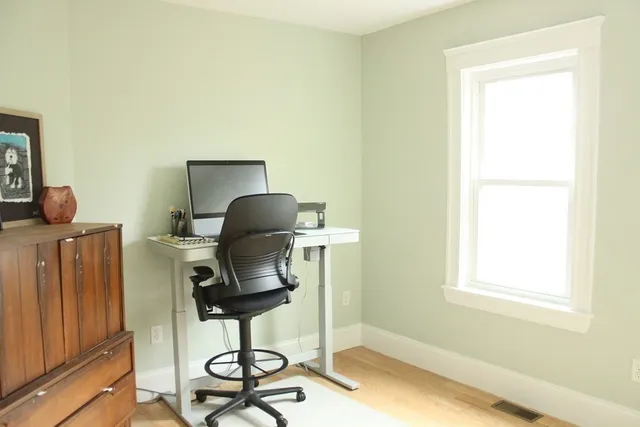 $4,700 | 11 Silvey Place, Unit 1, Somerville, MA 02143