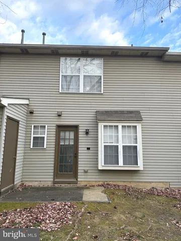 $2,795 | 313 Fountain Hall Court, Mount Laurel, NJ 08054