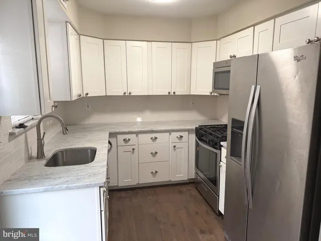 $2,795 | 313 Fountain Hall Court, Mount Laurel, NJ 08054