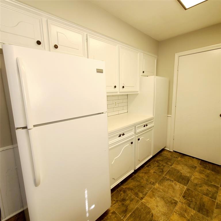 11352 Quail Run Street Dallas, TX 75238 - Photo 10 of 27
