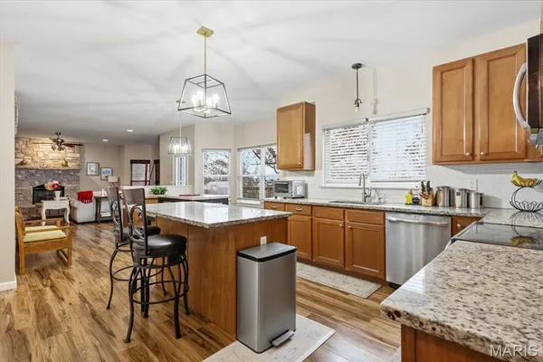$525,000 | 624 Meramec View Drive, Eureka, MO 63025