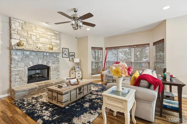 $525,000 | 624 Meramec View Drive, Eureka, MO 63025