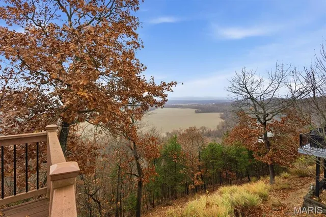 $535,000 | 624 Meramec View Drive, Eureka, MO 63025
