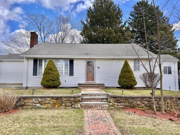 $3,600 | 470 Pleasant Street, Canton, MA 02021