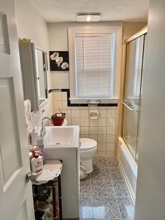 $3,600 | 470 Pleasant Street, Canton, MA 02021
