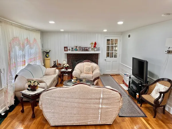 $3,600 | 470 Pleasant Street, Canton, MA 02021