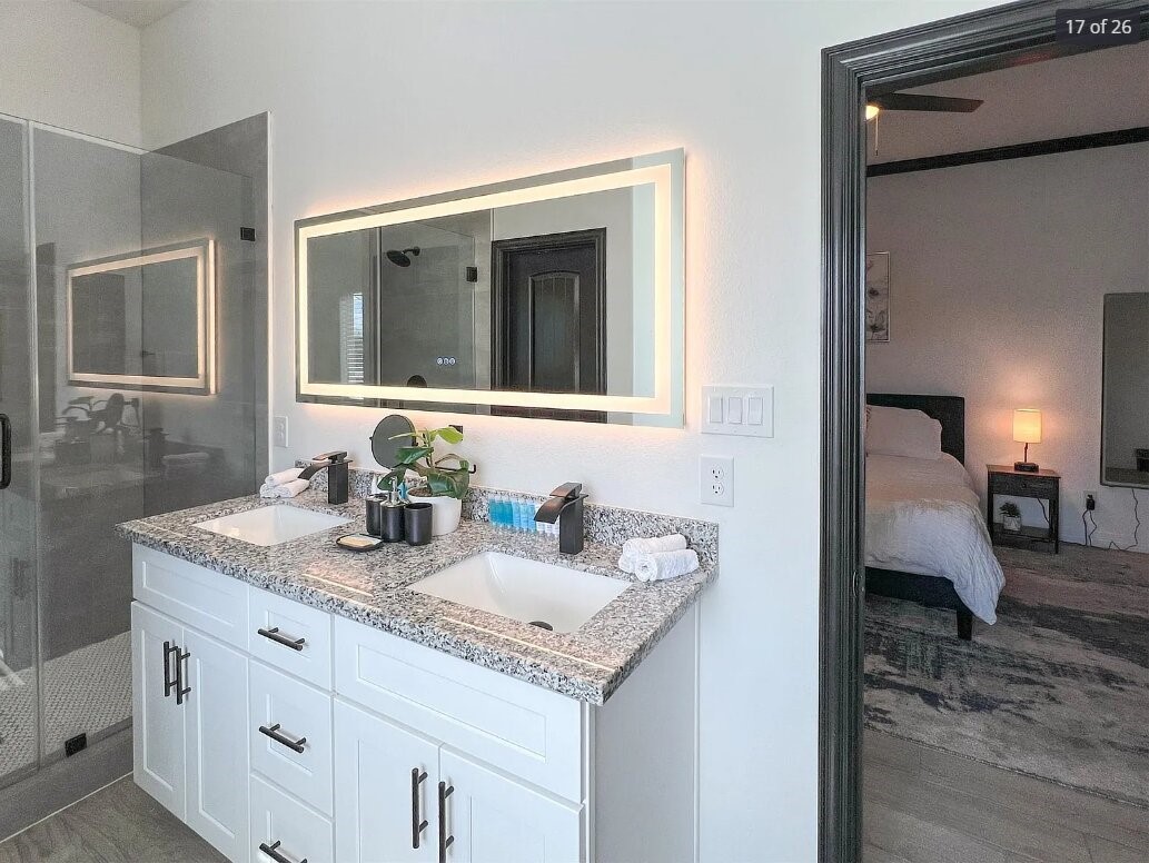 3407 Sakowitz Street, Unit B Houston, TX 77026 - Photo 7 of 23