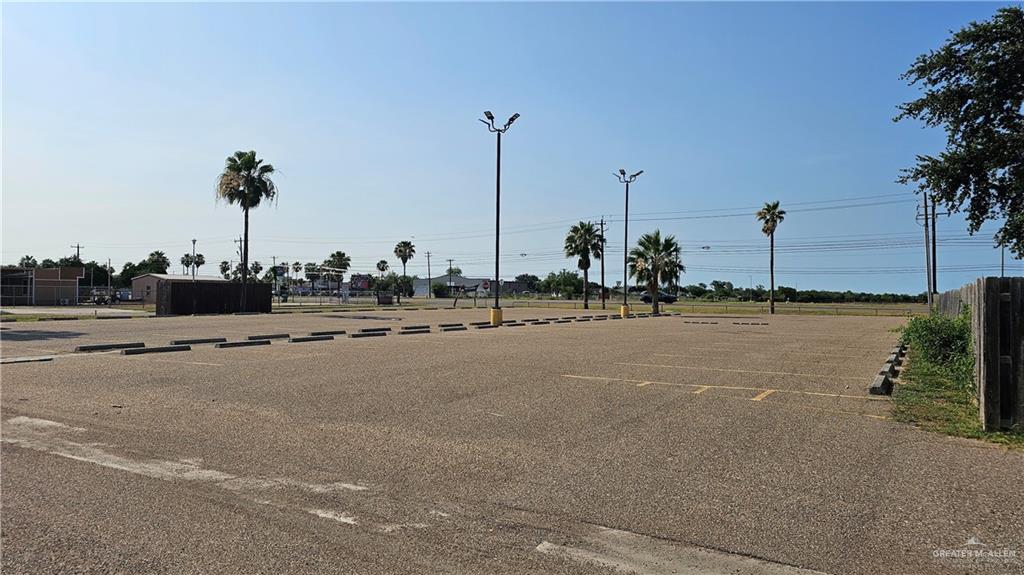 712 Us Highway La Joya, TX 78560 - Photo 4 of 10 a view of a city street