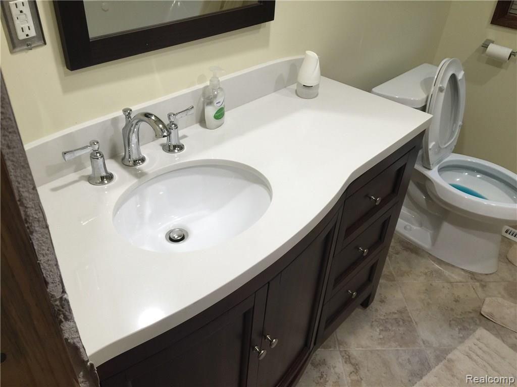 2825 Devondale Road Rochester Hills, MI 48309 - Photo 17 of 37