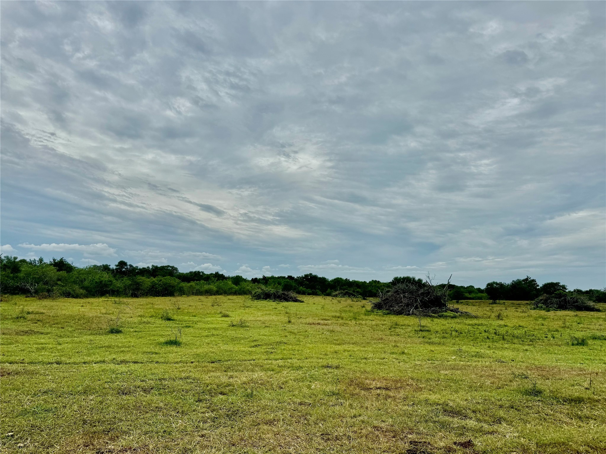 312 County Road 312 Yoakum, TX 77995 - Photo 14 of 28 a view of an ocean