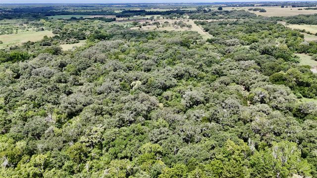 $1,110,000 | 312 County Road 312, Yoakum, TX 77995