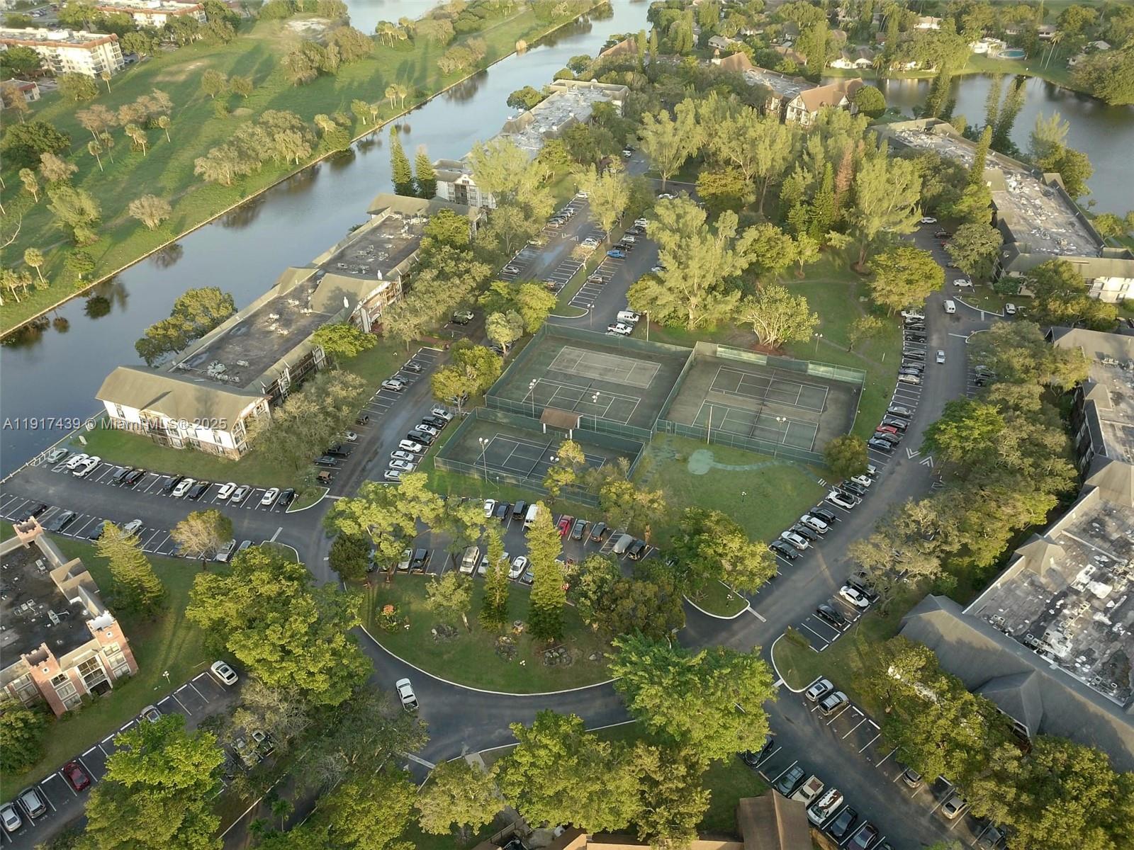 3730 Inverrary Drive, Unit 3U Lauderhill, FL 33319 - Photo 29 of 37