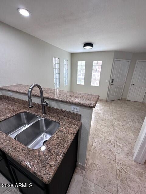 3235 East Camelback Road, Unit 114 Phoenix, AZ 85018 - Photo 4 of 12 KITCHEN AND DINING RM