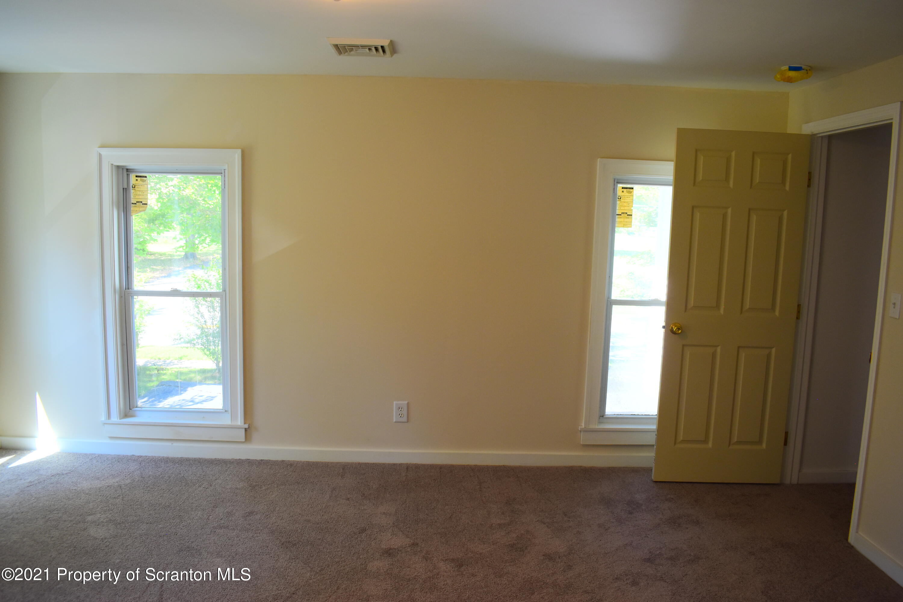 82 State Street Nicholson, PA 18446 - Photo 29 of 43