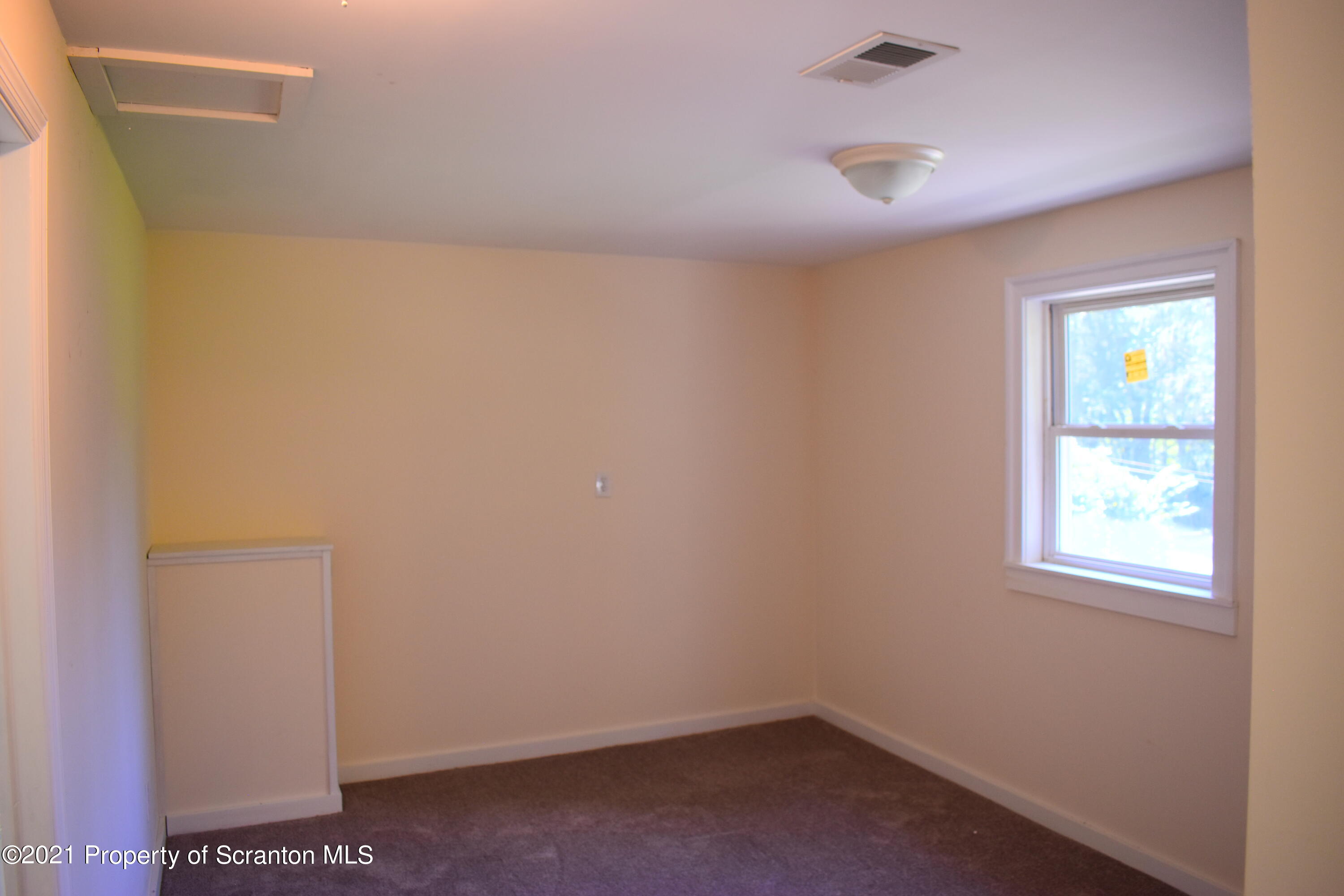 82 State Street Nicholson, PA 18446 - Photo 30 of 43