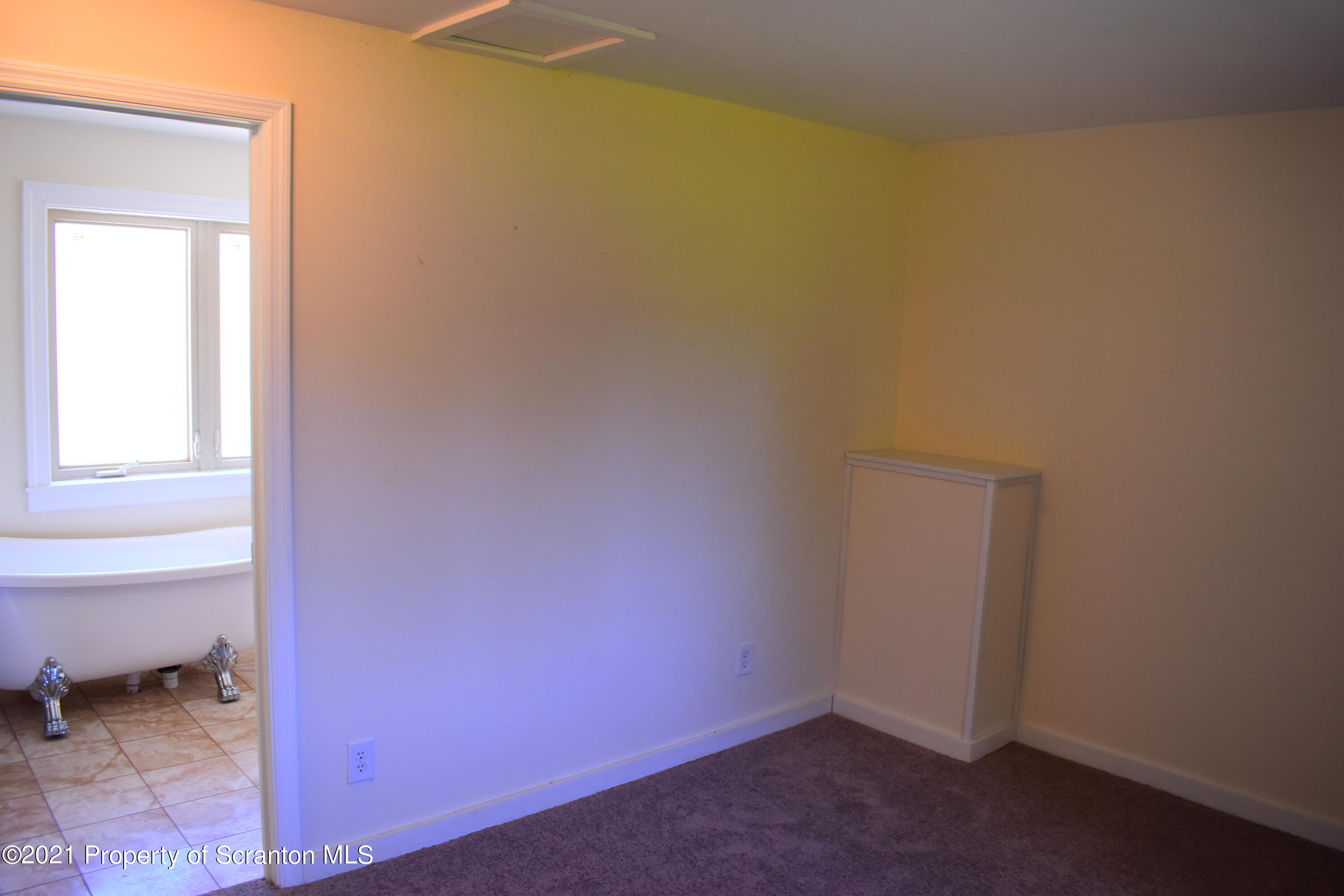 82 State Street Nicholson, PA 18446 - Photo 31 of 43
