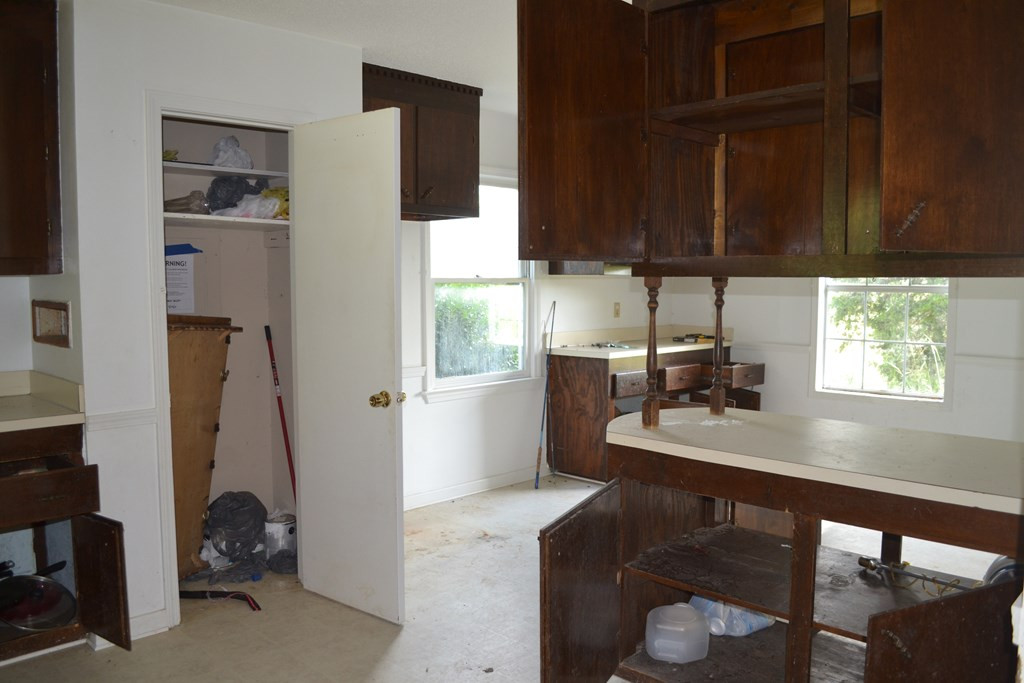 1771 Loss Brook Road Manning, SC 29102 - Photo 6 of 26