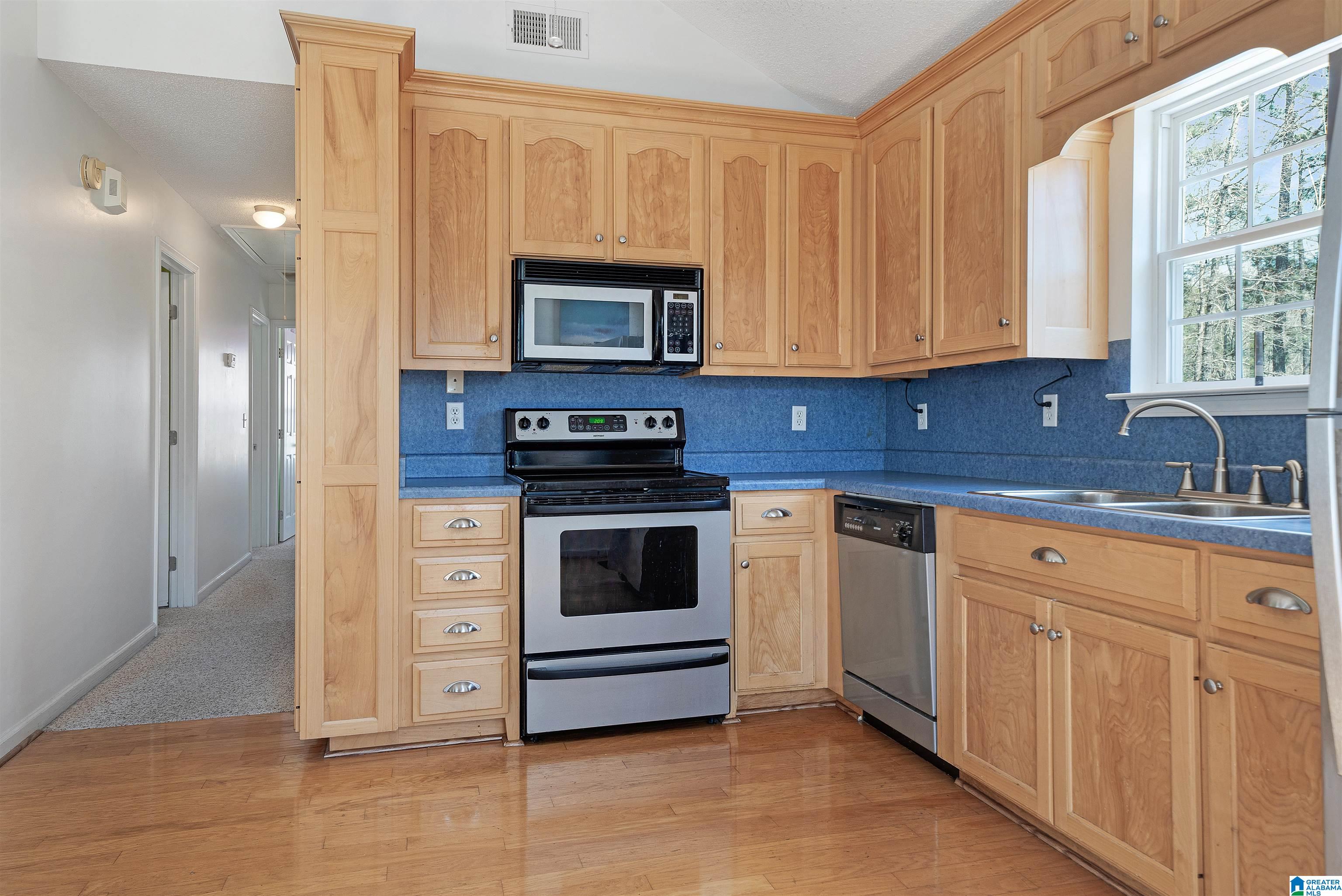 184 Sequoyah Road Pell City, AL 35128 - Photo 7 of 46