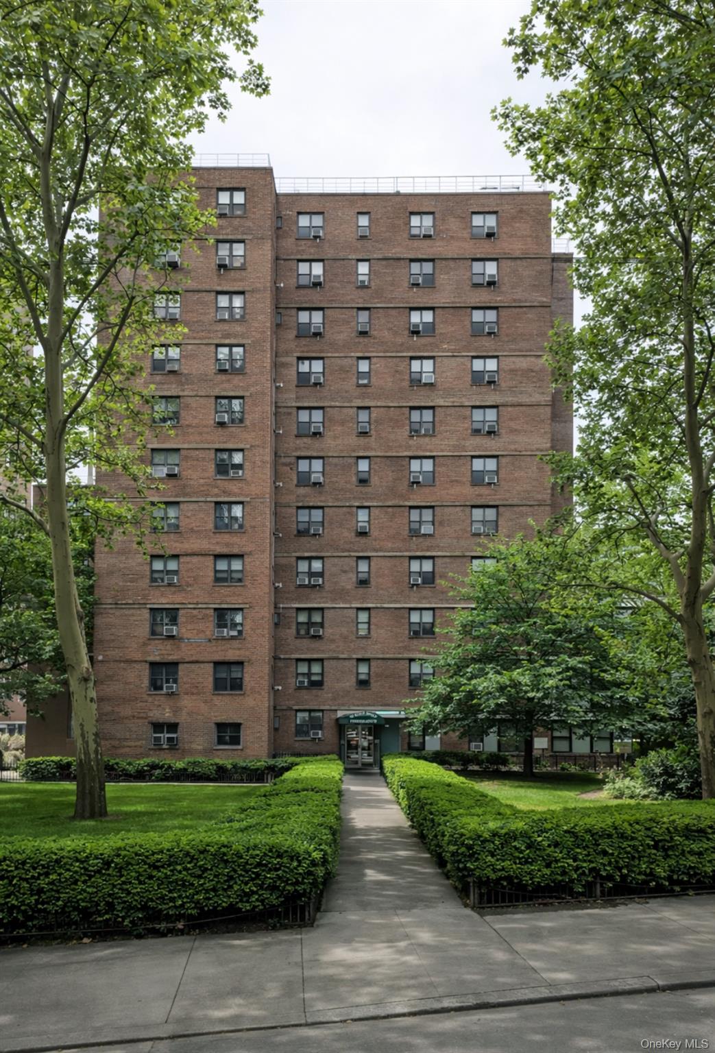 View of apartment building / complex