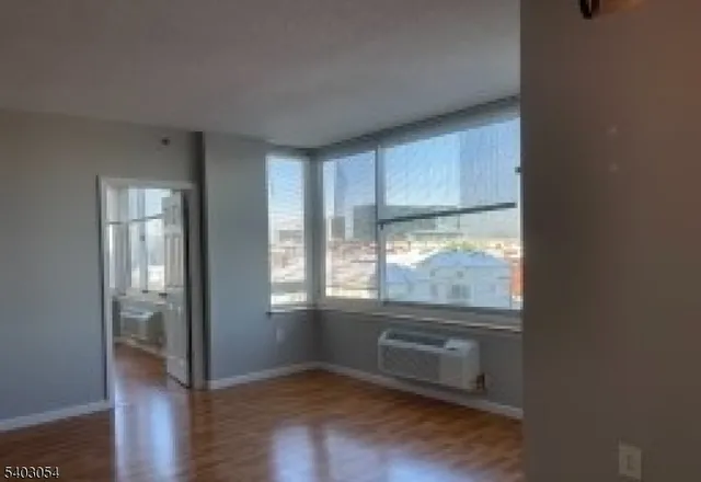 $4,500 | 100 Old Palisade Road, Fort Lee, NJ 07024