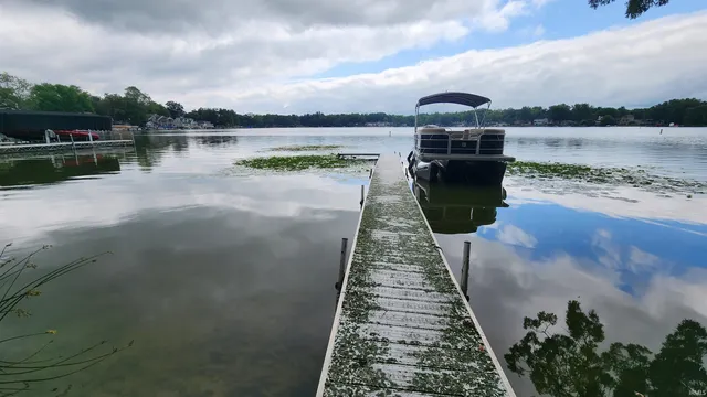 $480,000 | 10959 East Tippecanoe Drive, Walkerton, IN 46574