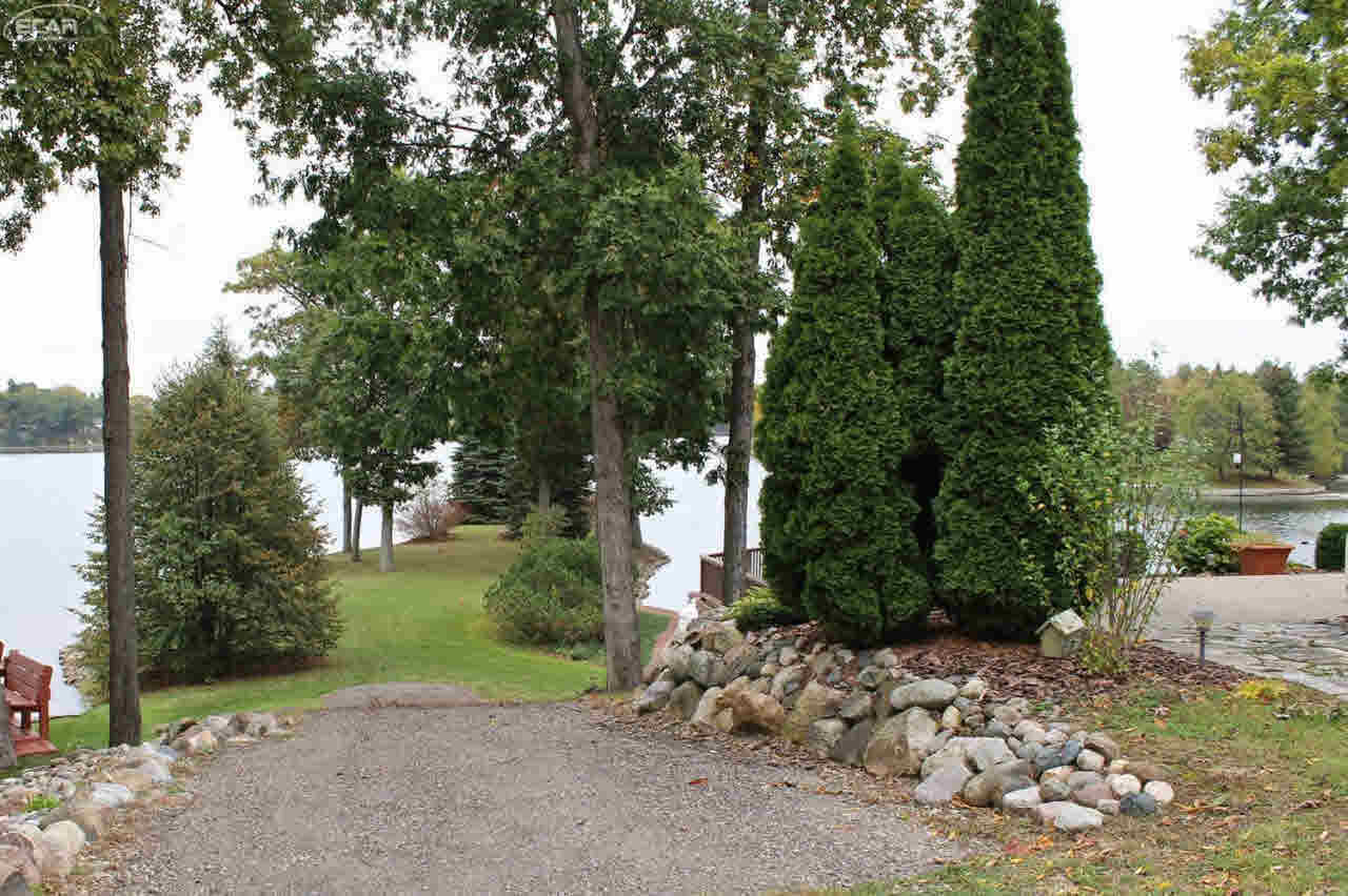 9435 Ridge Road Goodrich, MI 48438 - Photo 12 of 67 21378819-11.JPG
