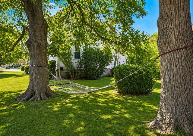 65 Maple Avenue Middletown, RI 02842 - Photo 12 of 12