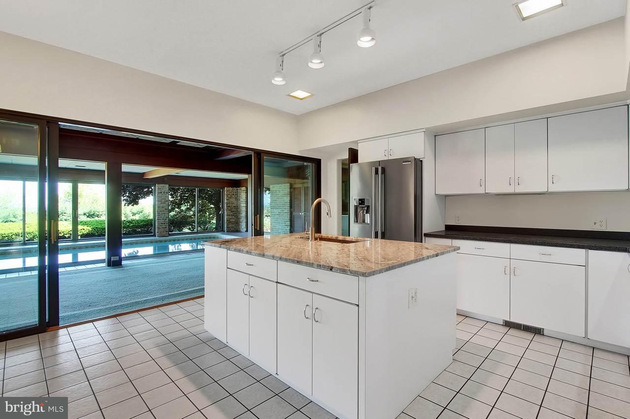 860 Upland Road York, PA 17403 - Photo 11 of 36 Gallery Image 11