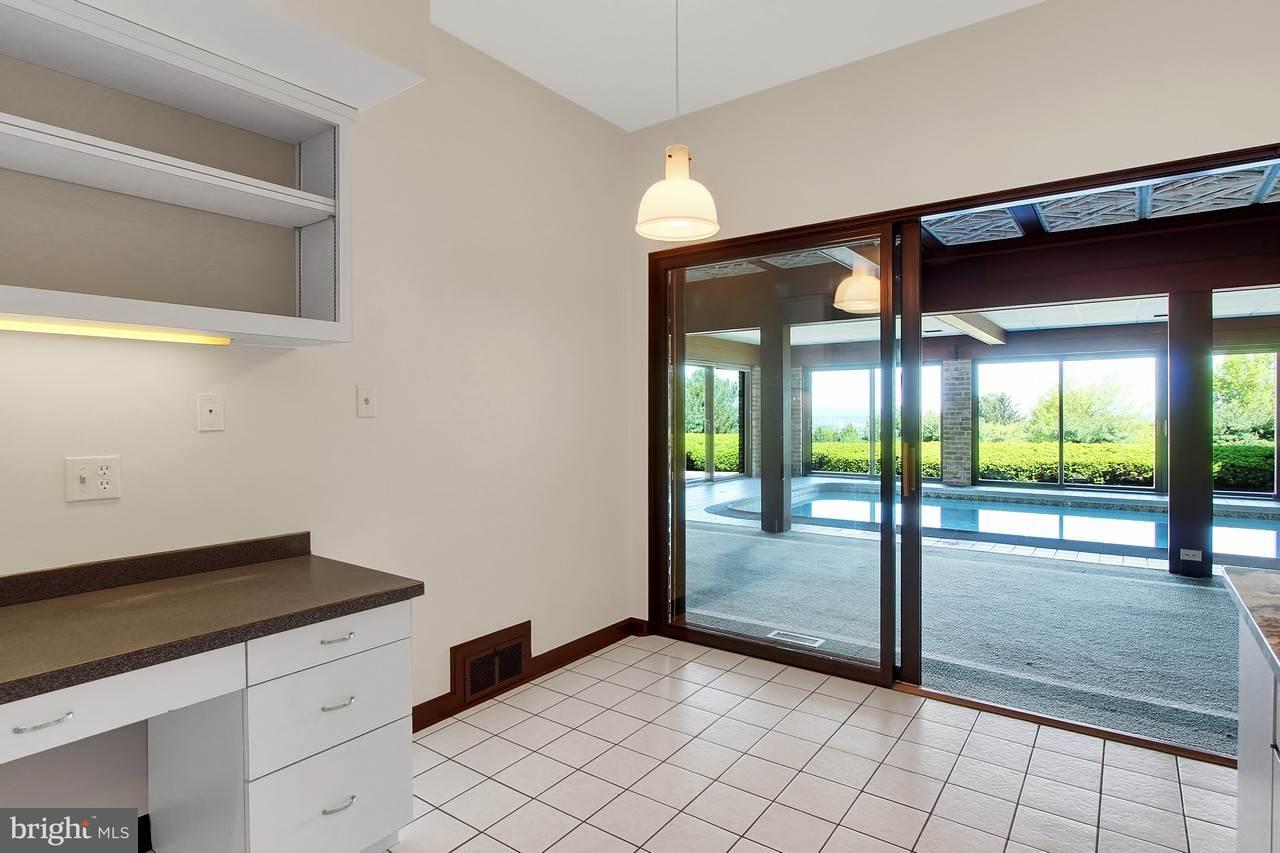 860 Upland Road York, PA 17403 - Photo 13 of 36 Gallery Image 13