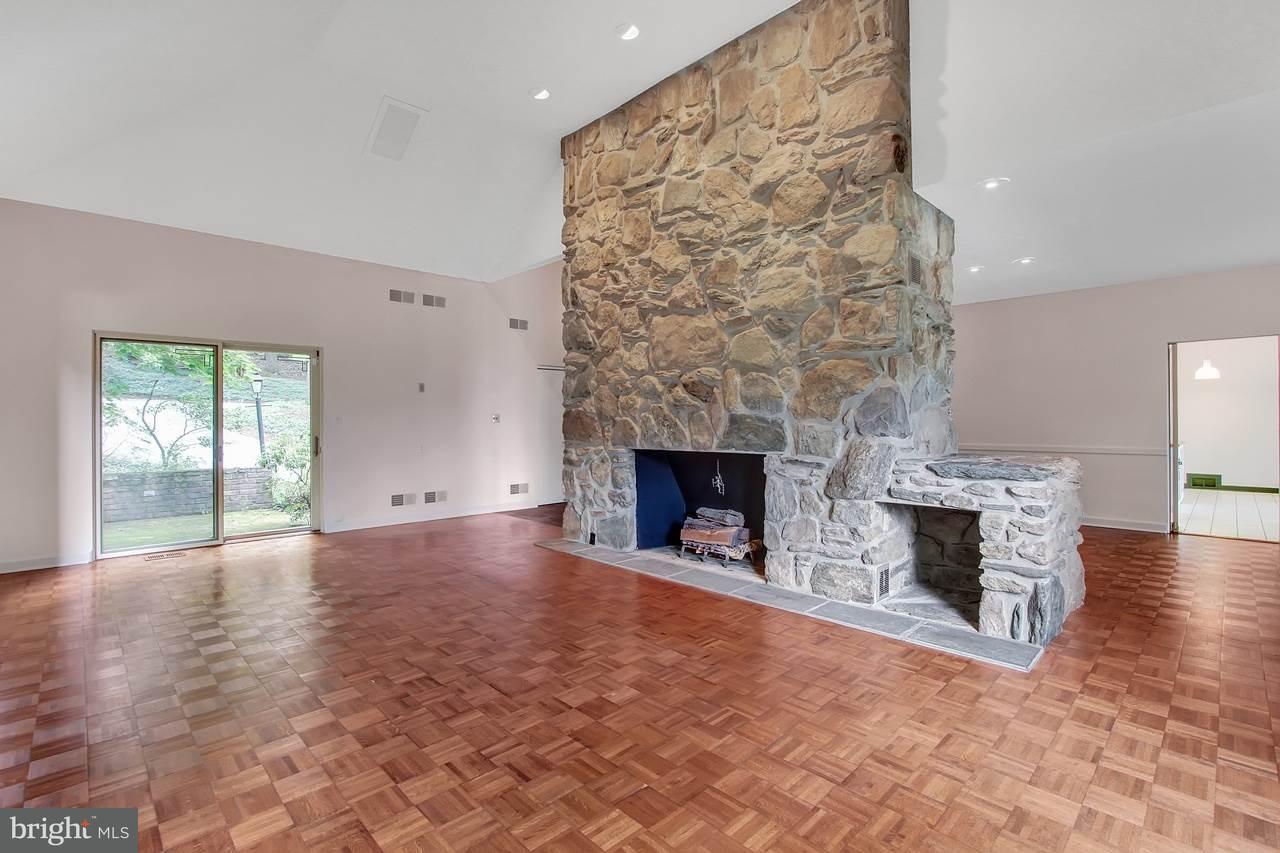 860 Upland Road York, PA 17403 - Photo 5 of 36 Gallery Image 5