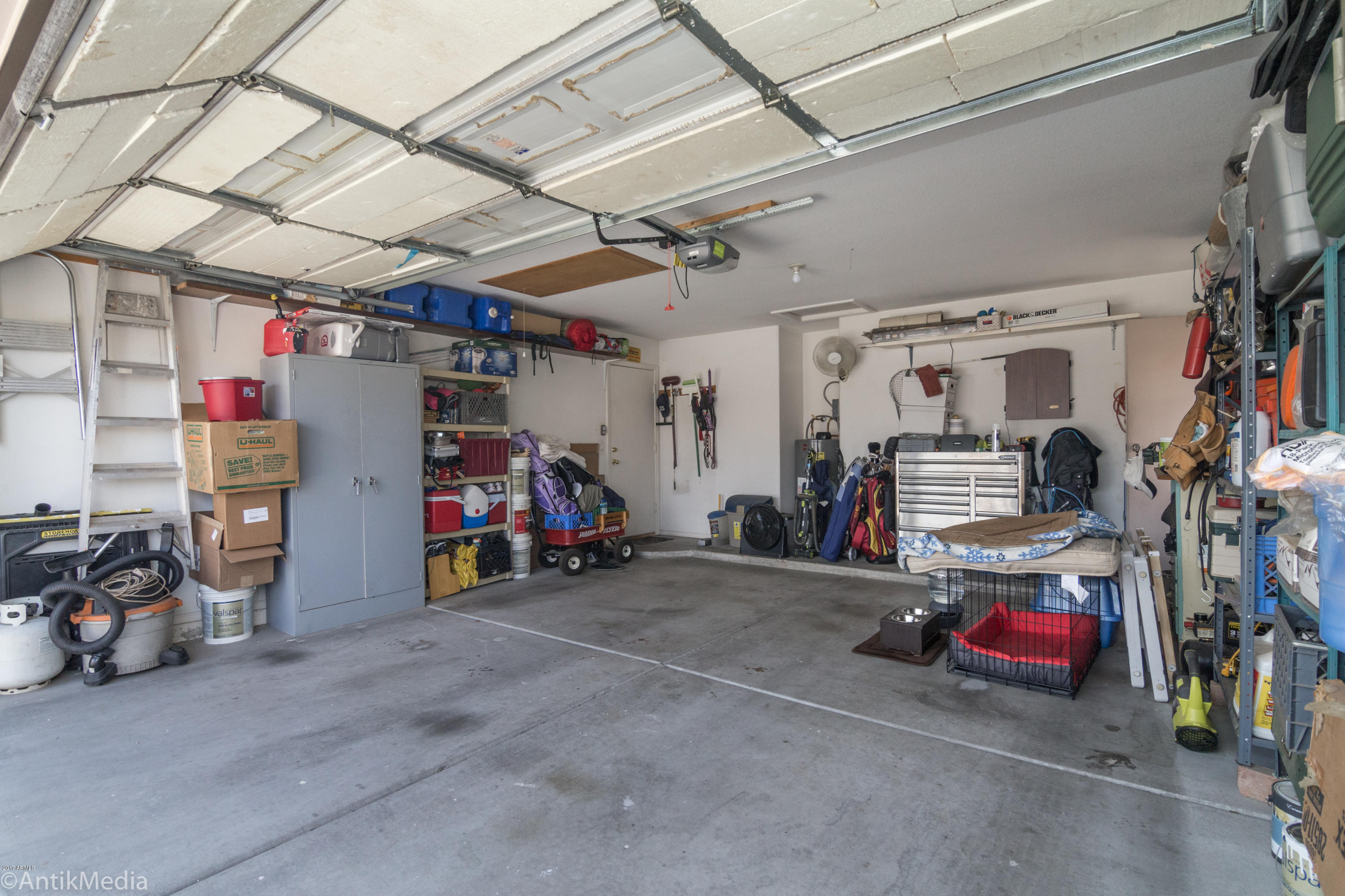 509 West St John Road Phoenix, AZ 85023 - Photo 19 of 30 2 Car Garage