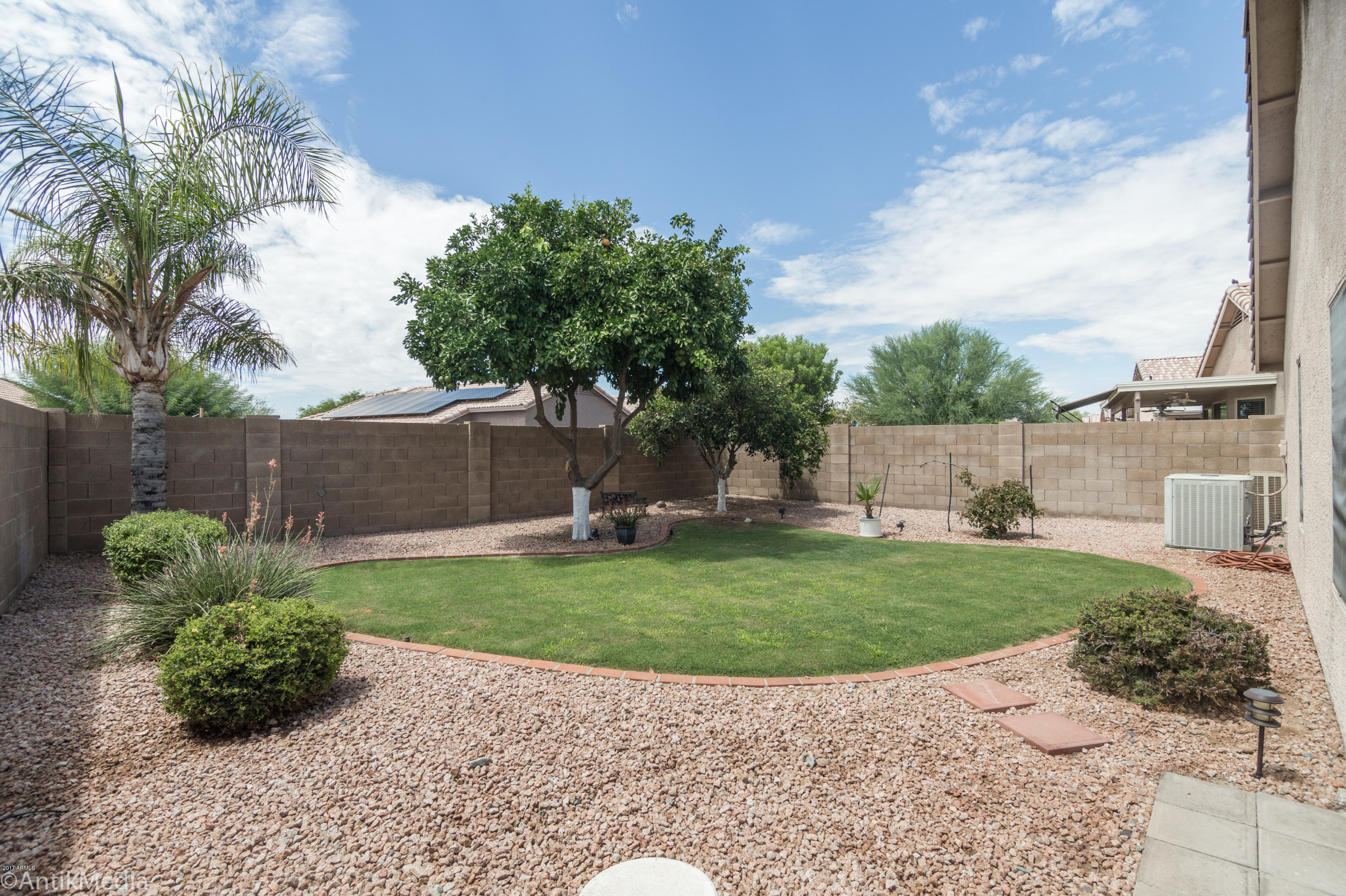 509 West St John Road Phoenix, AZ 85023 - Photo 23 of 30 Backyard