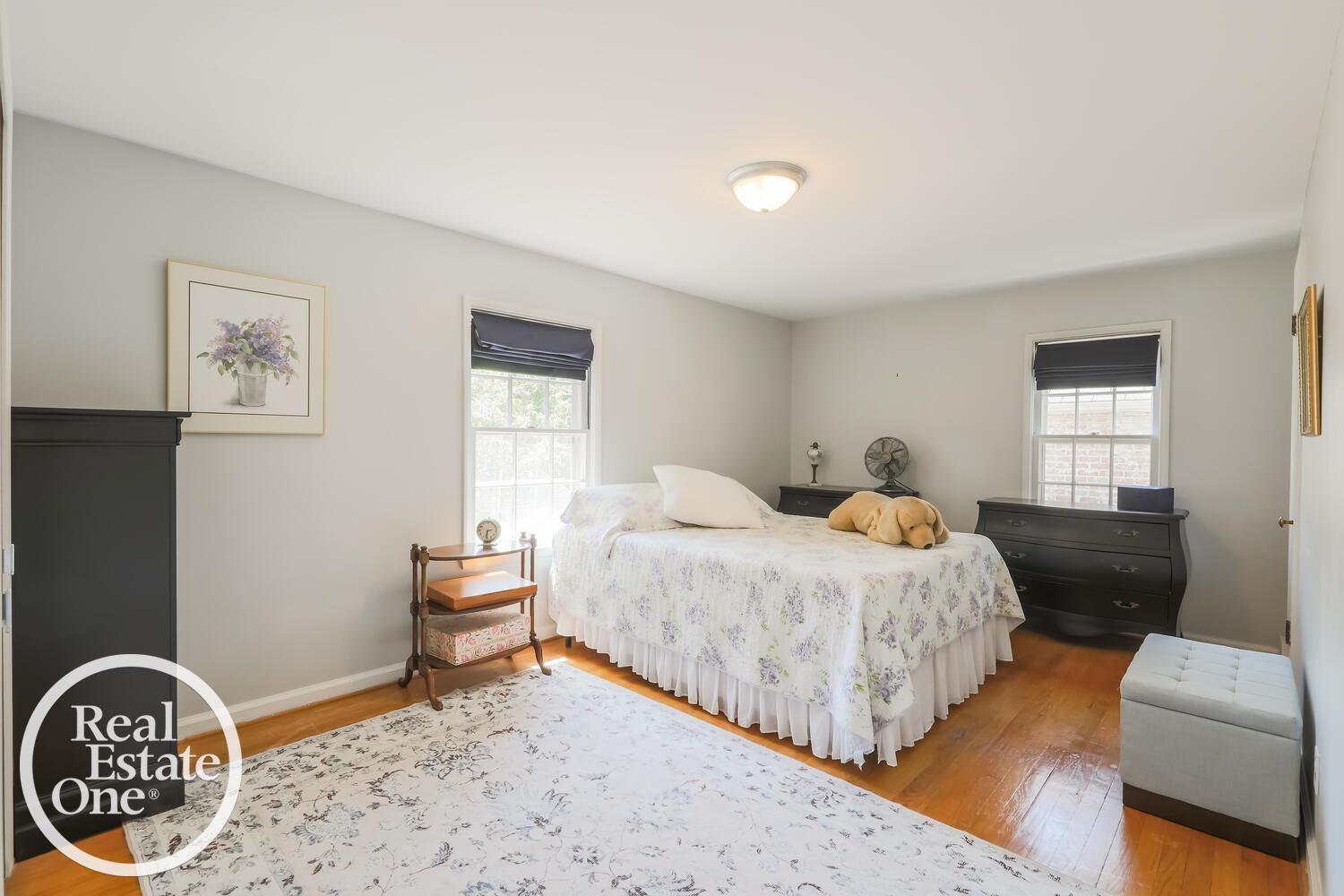 279 Merriweather Road Grosse Pointe, MI 48236 - Photo 24 of 32 Second Bedroom