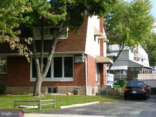806 Hood Road Swarthmore, PA 19081 - Photo 1 of 4