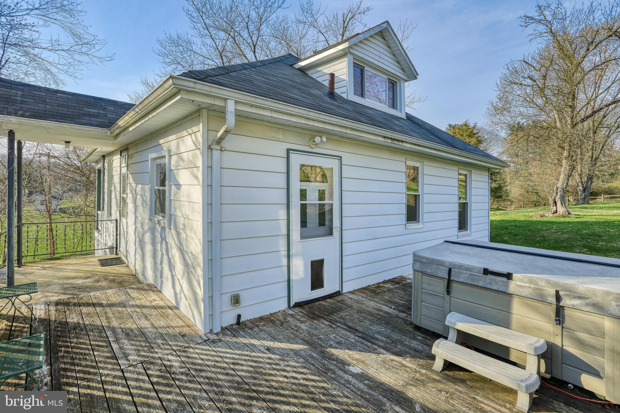 755 Valley Road York, PA 17403 - Photo 11 of 36 Gallery Image 11