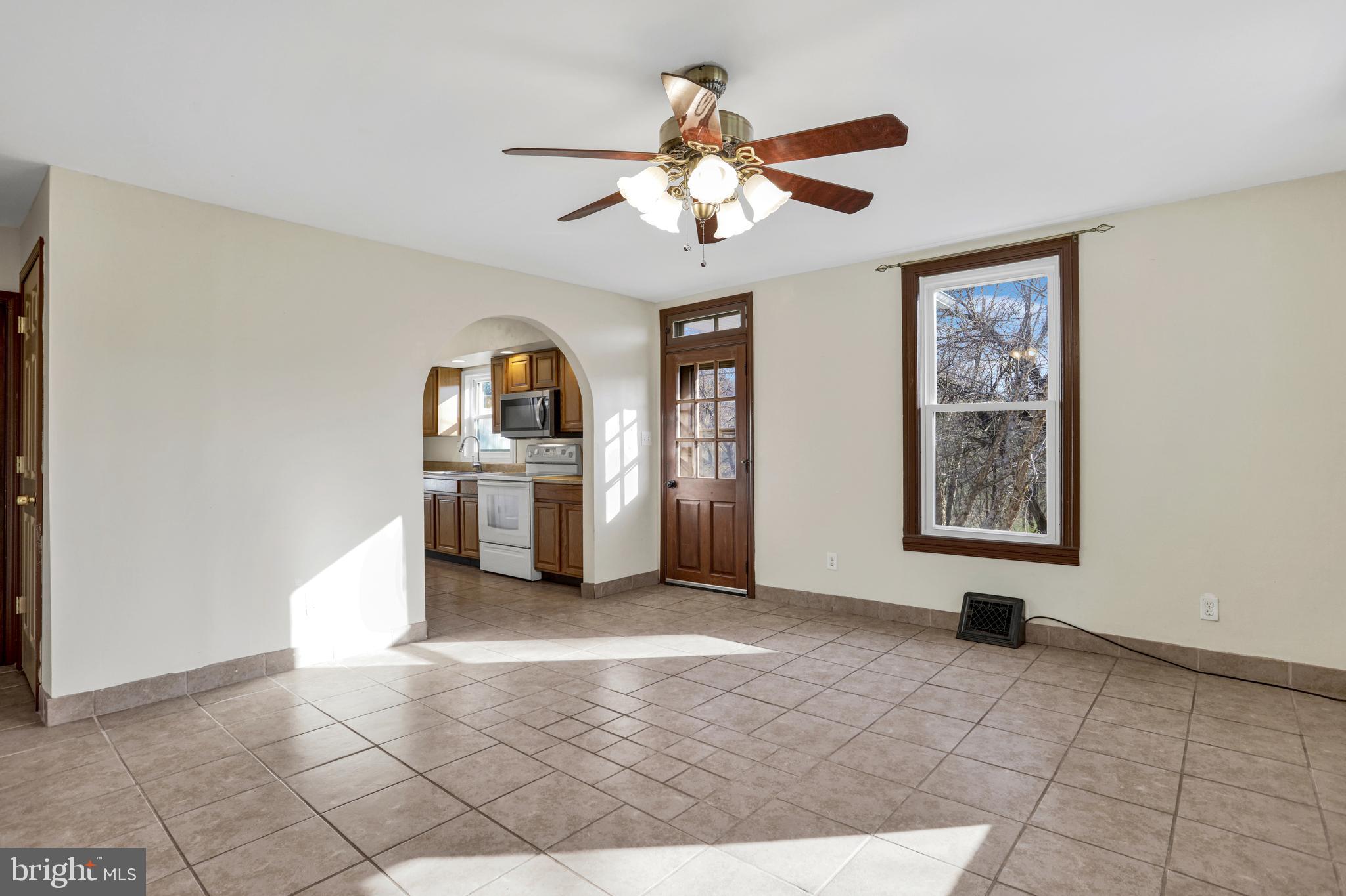 755 Valley Road York, PA 17403 - Photo 18 of 36 Gallery Image 18